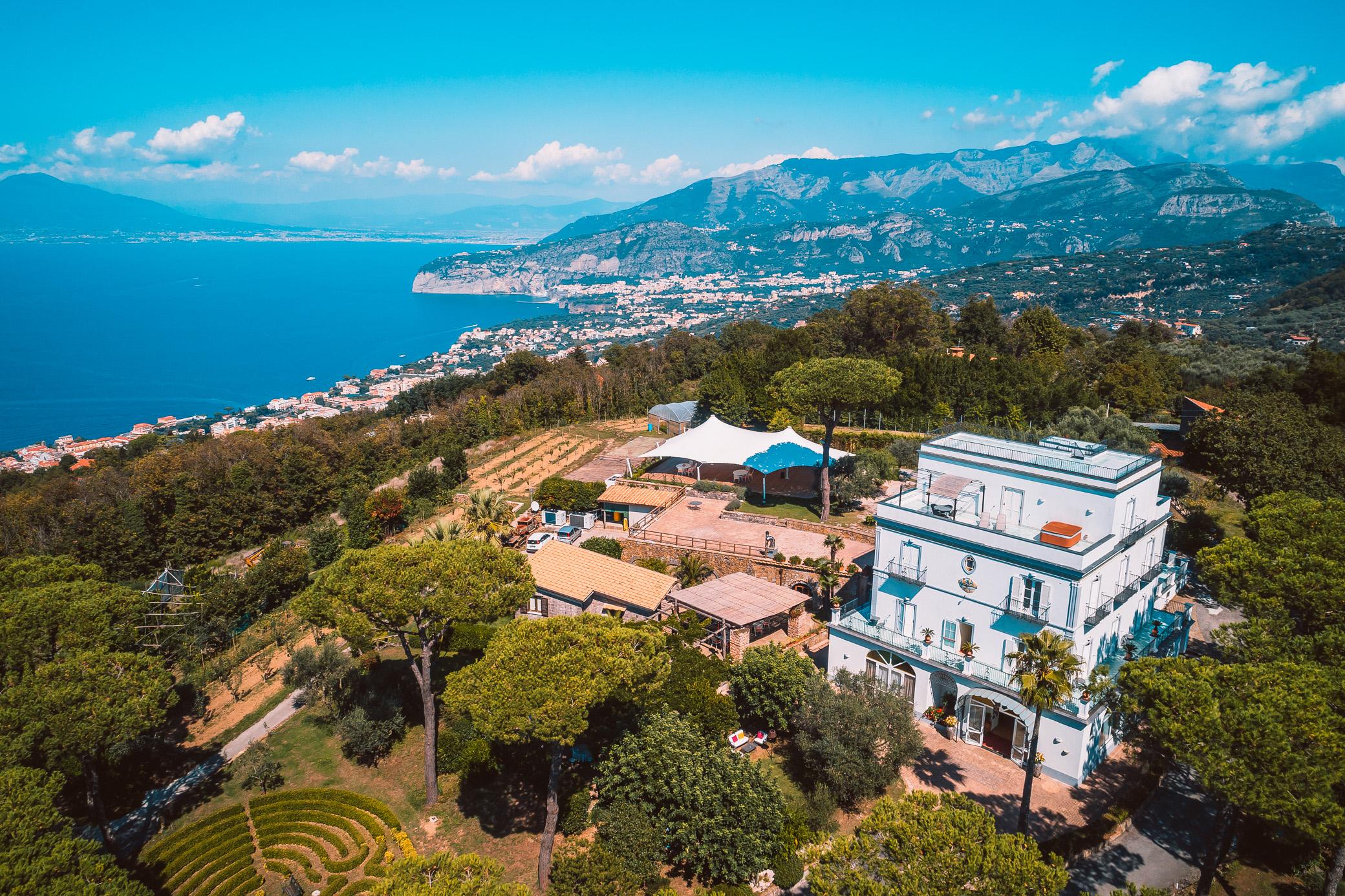 ホテル Oasi Olimpia Relais サンタガータ・スイ・ドゥエ・ゴルフィ エクステリア 写真